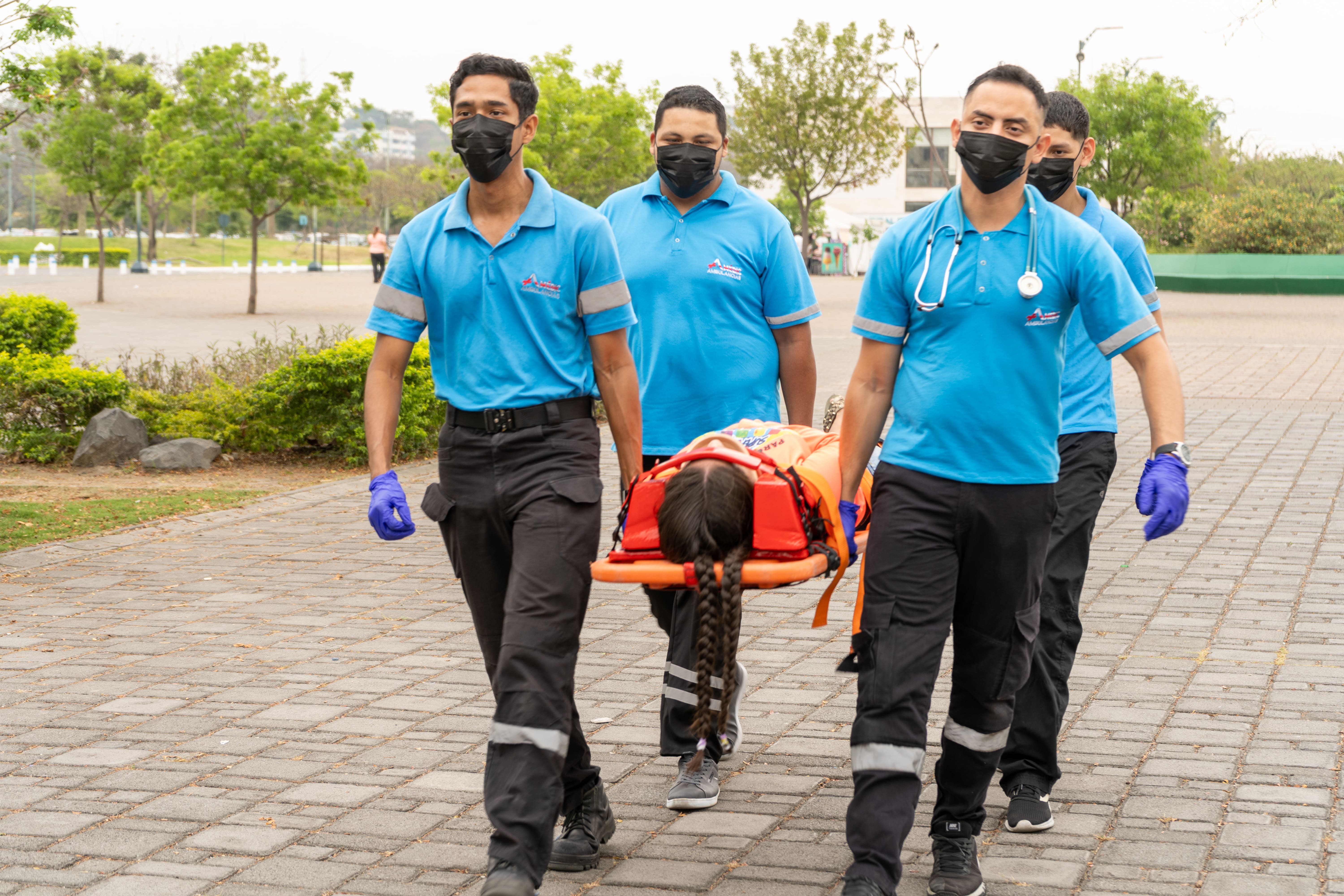 Transporte Rápido y Seguro Ambulancias Daule